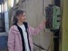 Шершнева Анастасия запускает работу норий на комбикормовом заводе